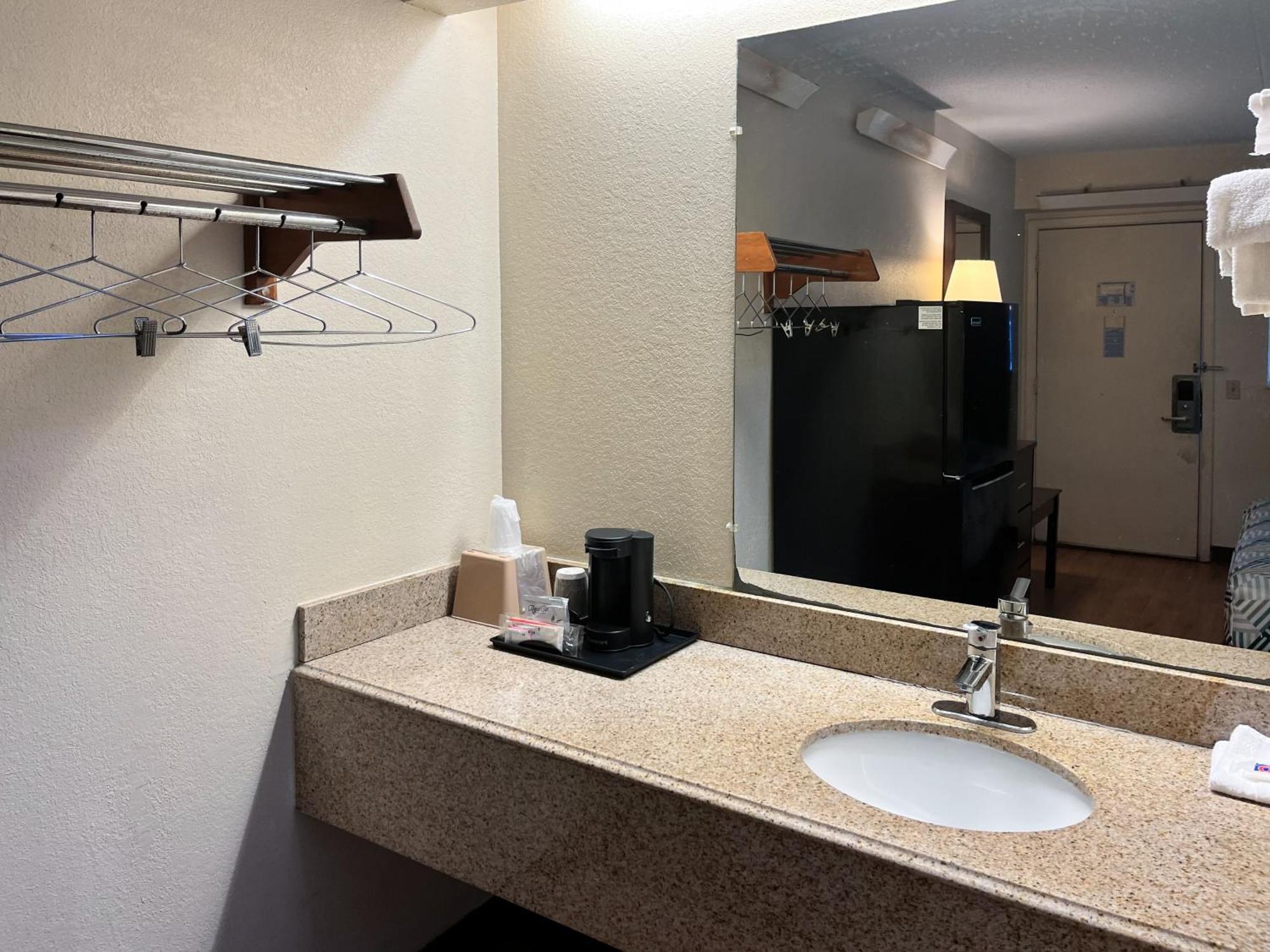 Studio 6 Suites Shreveport, La Industrial Loop Eksteriør bilde
